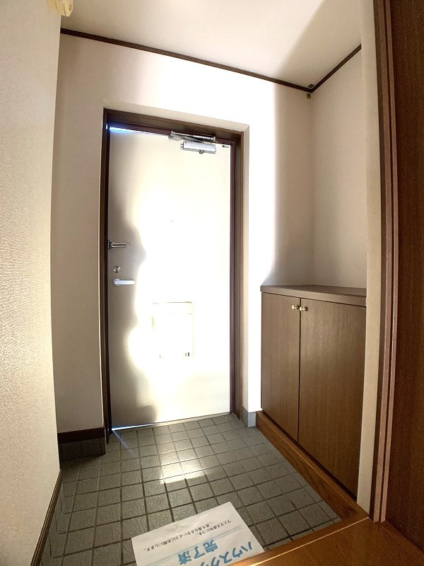 ピュアパレスの玄関