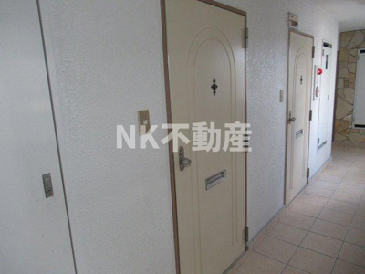 【その他共用部分】 | 菱屋西ロイヤルハイツ（河内小阪賃貸） | 廊下