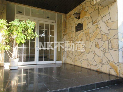 【エントランス】 | 菱屋西ロイヤルハイツ（河内小阪賃貸） | ゆとりのあるエントランスです