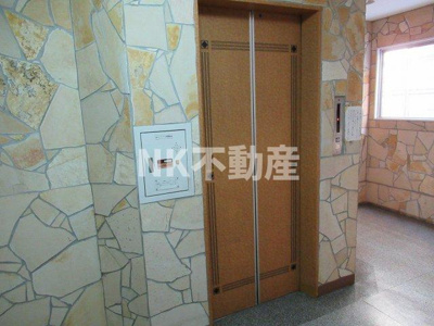 【ロビー】 | 菱屋西ロイヤルハイツ（河内小阪賃貸） | エレベーターです