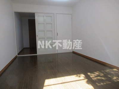 【居間・リビング】 | 菱屋西ロイヤルハイツ（河内小阪賃貸） | 洋室です