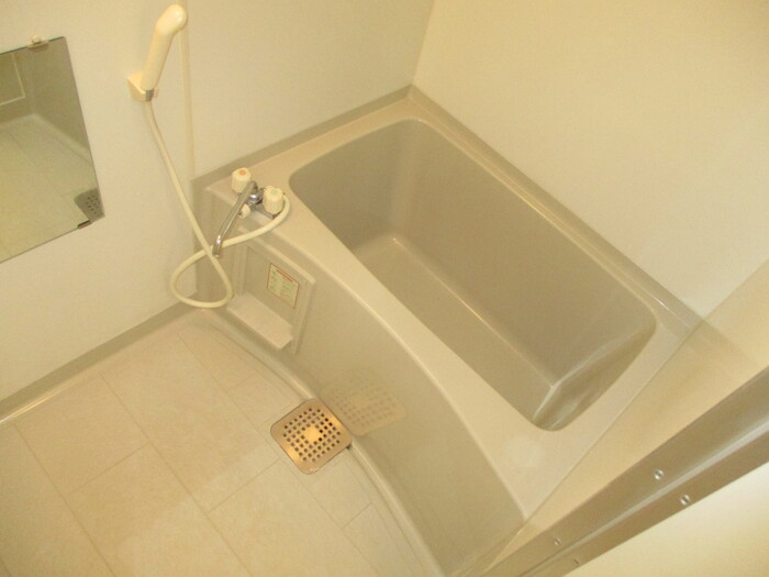 サフィールＢの浴室