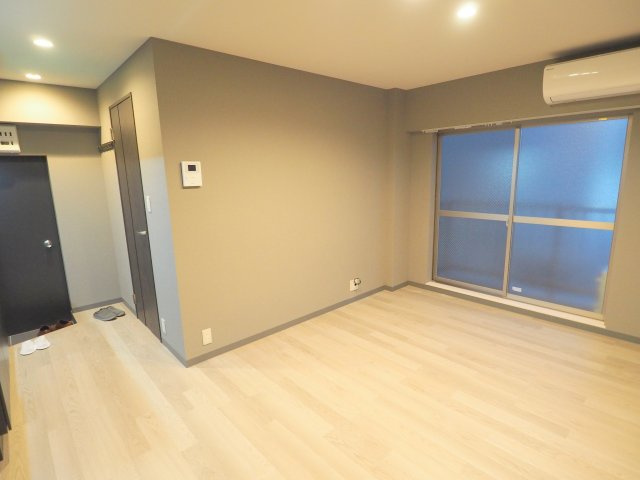 TS-3の内装