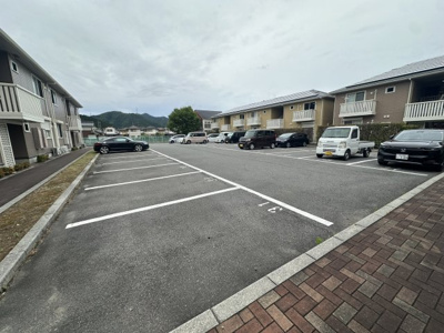 【駐車場】 | コンフォール・ヴィラA棟
