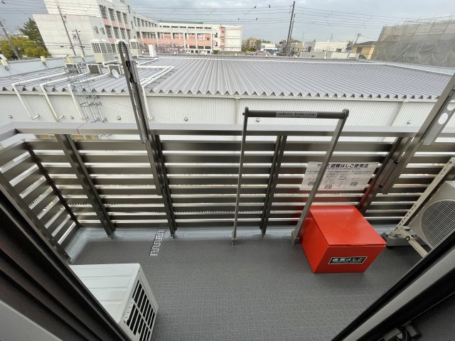 【バルコニー】