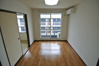 【居間・リビング】 | 泉ハイツ北ウイング