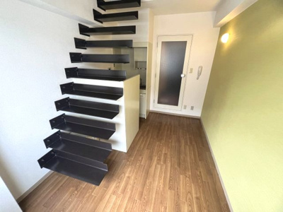 【居間・リビング】 | 岡本甲南ビル(旧エハコ岡本ベース)