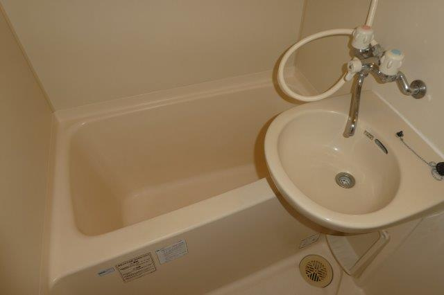 アプローズの浴室