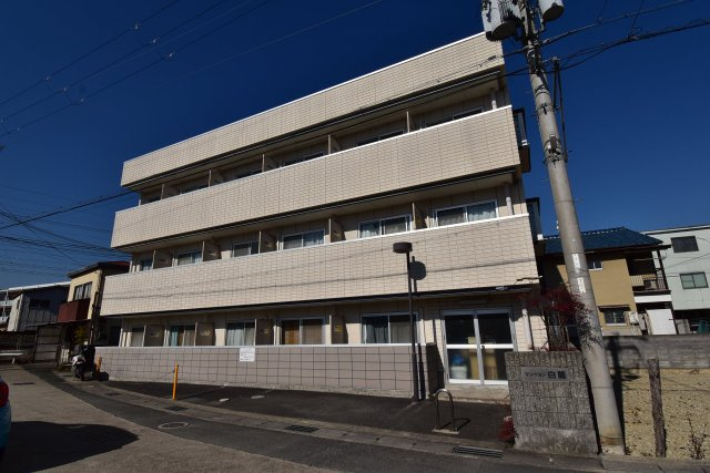 マンション白龍の外観|長岡天神駅徒歩5分。生活施設が身近に揃う好立地な外観
