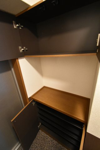 ハイアットスクエアのその他|シューズボックス
