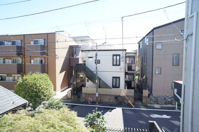 ハウスＭＴの展望|道路からは距離があり、窓先に遮る建物がありません。
