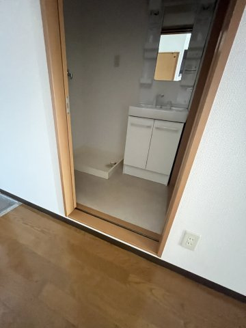 パールエステートの洗面所