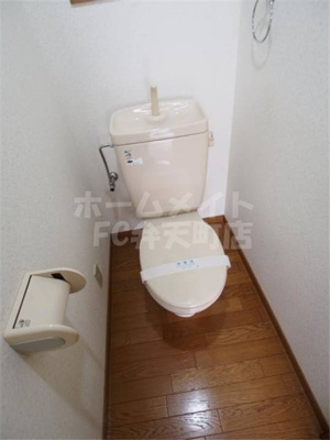 【トイレ】 | ナウイーブ弁天 | 落ち着いた色調のトイレです