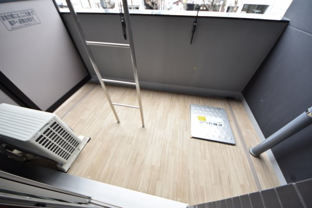 【バルコニー】 | エスライズ神戸三宮山手通弐番館