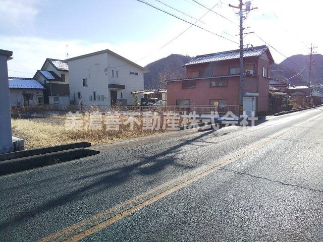 ５６２０１　岐阜市岩田東土地の前面道路含む現地写真