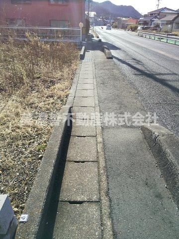 ５６２０１　岐阜市岩田東土地の前面道路含む現地写真