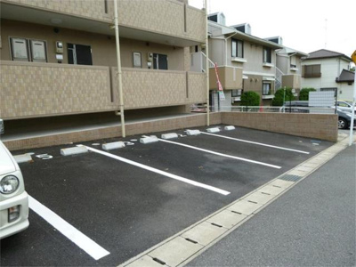 【駐車場】 | ペリキート | 舗装駐車場