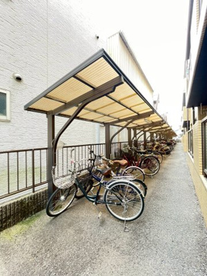 【駐車場】 | モダンアパートメント高槻城南