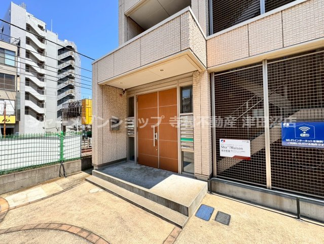 レジデンス津田沼Ａのエントランス