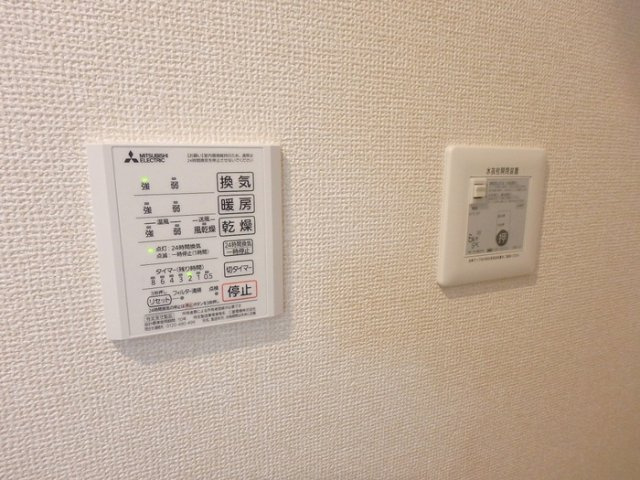 コリーヌ・ドゥの設備