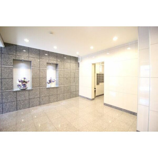 【エントランス】 | フォレスト那古野
名古屋市西区の賃貸物件のお問い合わせはなご家おもてなし不動産　上小田井駅前店へ。