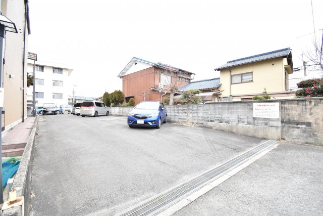 アンボワーズ31の駐車場|敷地内駐車場