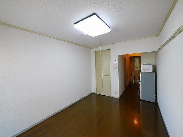 シティロイヤル富雄北の洋室|広々とした洋室です