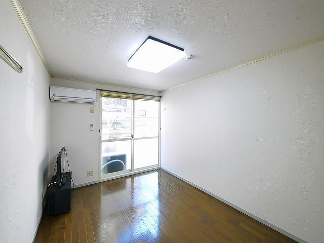 シティロイヤル富雄北の洋室|使い勝手のいい洋室です