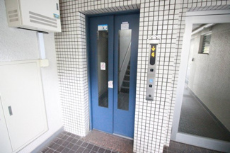 【その他共用部分】 | 日常生活にはかかせないエレベーター付き。