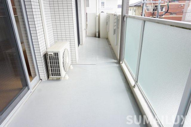 ロワイヤルＭのバルコニー