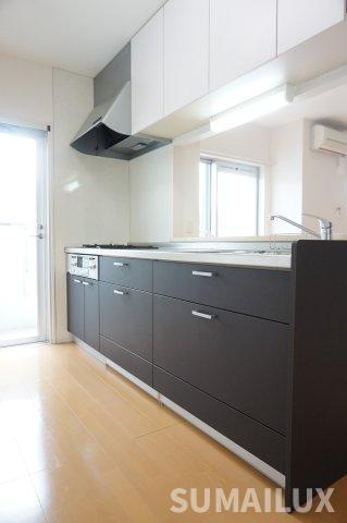 ロワイヤルＭのキッチン