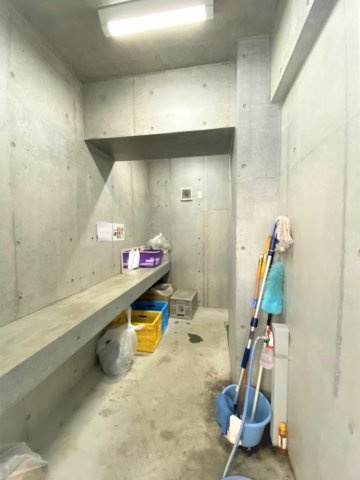 「防音マンション」グランジット根岸ラシクラスのその他共用部分|入居者専用のごみ置き場です。