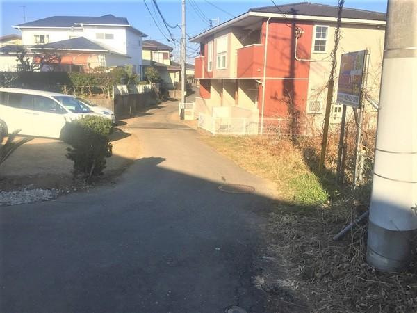 【前面道路含む現地写真】