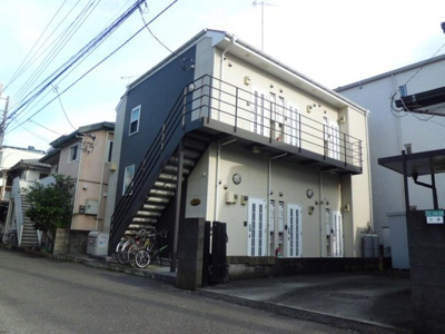 【外観】 | マローネ | 小田急線「相模大野」駅より徒歩3分♪通勤・通学にも便利な立地の2階建てアパートです！駅前には大型のショッピングセンターがあります☆