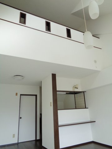 【居間・リビング】 | ロフトのある素敵なお部屋