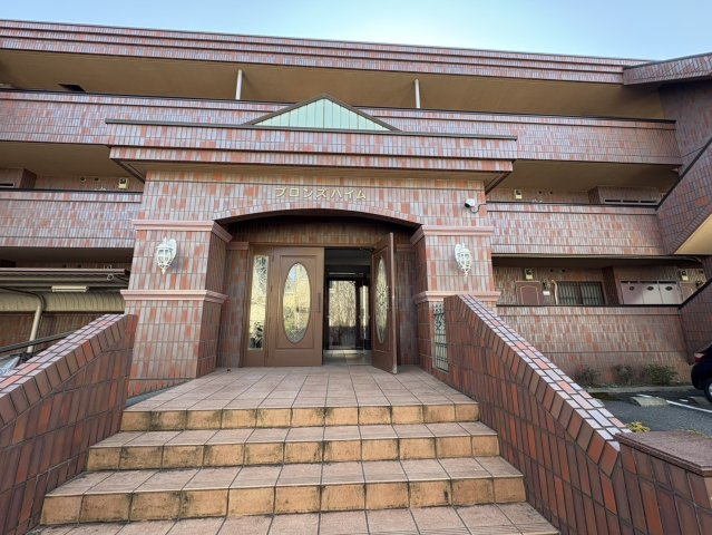 ブロンズハイムの外観