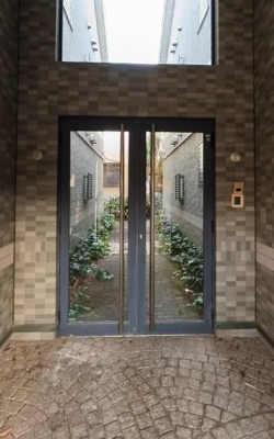 【エントランス】 | イオラニ