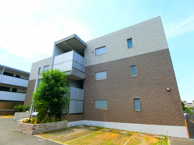 ＹＦ泉ヶ丘の外観
