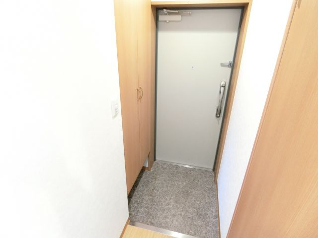 ＹＦ泉ヶ丘の玄関|同物件別部屋写真イメージ