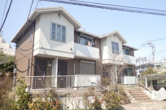 【外観】 | 積水ハウス施工の賃貸住宅シャーメゾン♪小田急線「新百合ヶ丘」駅より徒歩11分！通勤通学はもちろん、お買い物やお出かけにもGood☆