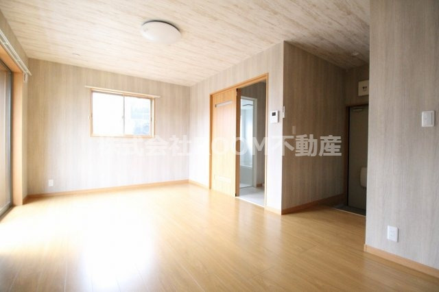 スペース・ナインの内装|明るい室内です