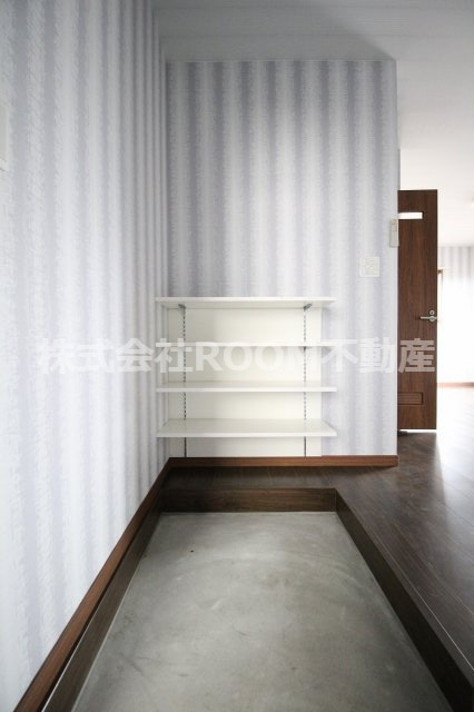 スペース・ナインの玄関|ゆったりとした玄関です