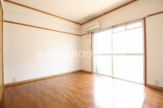 第3年見マンションの居間・リビング|ゆったり過ごせる居間です