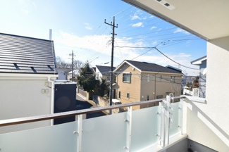 【展望】 | バルコニーからは開放的な景色が眺められます。