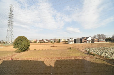 【展望】 | 東京都国分寺市高木町１丁目　新築戸建　 | 景色を遮るものがないので、東側の窓から朝日がたっぷりと降り注ぎます。気持ちの良いスタートがきれますね