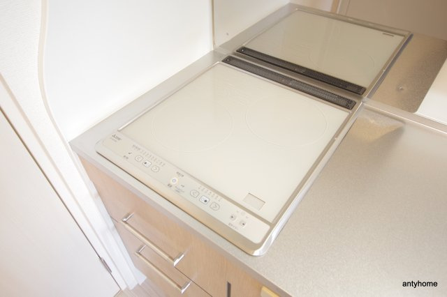 セレニテ谷九プリエ　仲介手数料無料のキッチン