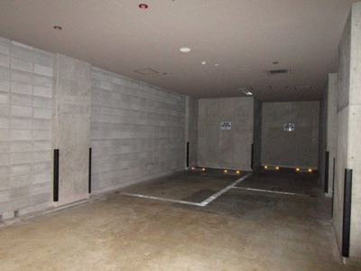 【駐車場】 | プレティナージュ苦楽園 | 来客用駐車場