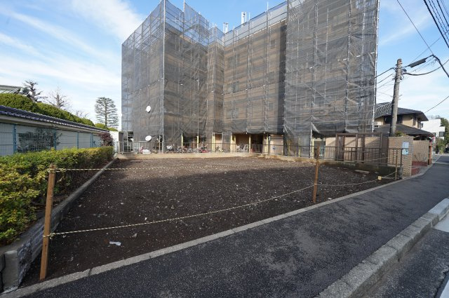 保土ヶ谷駅徒歩１２分！ＬＤＫ１６帖以上の３ＬＤＫ。浴室TV・浴室乾燥機・食器洗浄機付♪西区元久保町　全２棟新築戸建ての外観