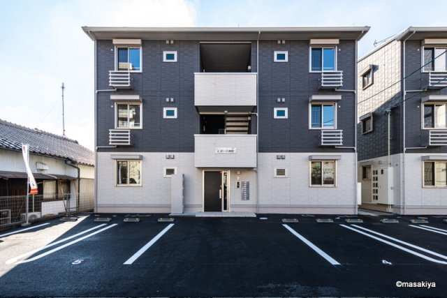 レガーロ柳町の外観