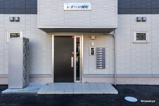 レガーロ柳町のエントランス